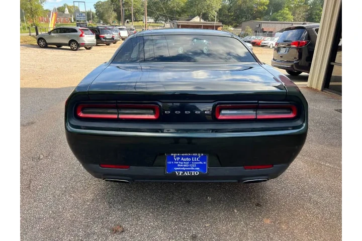 $11999 : 2017 Challenger SXT image 6