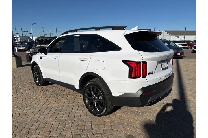 $38998 : 2022 Sorento X-Line SX Presti image 7