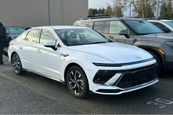 $21990 : Hyundai SONATA 2025 SEL 4dr image 2
