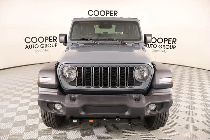 $33979 : Jeep Wrangler 2025 4x4 Sport image 9