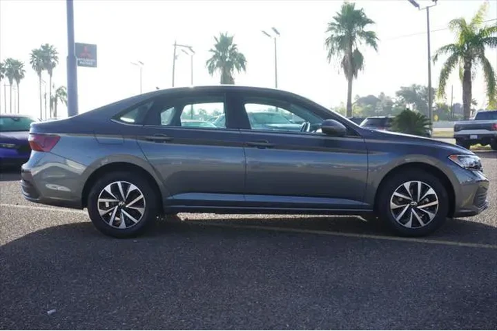 $19995 : Volkswagen Jetta 2024 S 4dr image 4