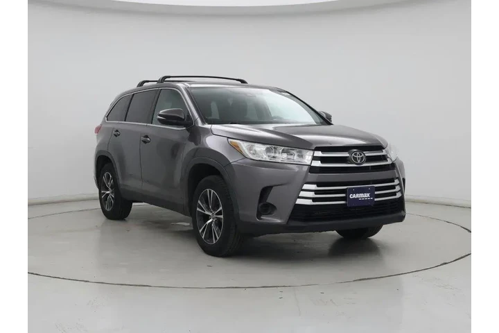 $22998 : Toyota Highlander 2019 LE 4d image 1