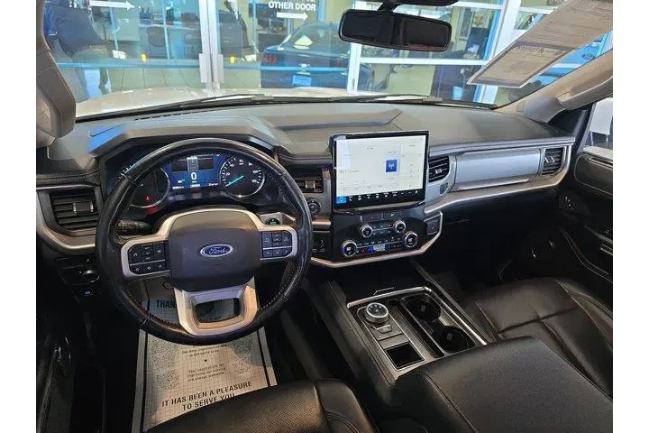 $38999 : Ford Expedition 2022 4x2 XLT image 9