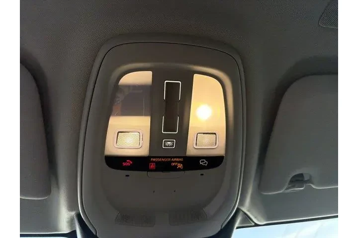 $36899 : Volvo V60 Cross Country 2024 image 7