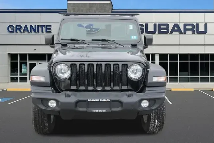 $19990 : Jeep Wrangler 2019 4x4 Sport image 4