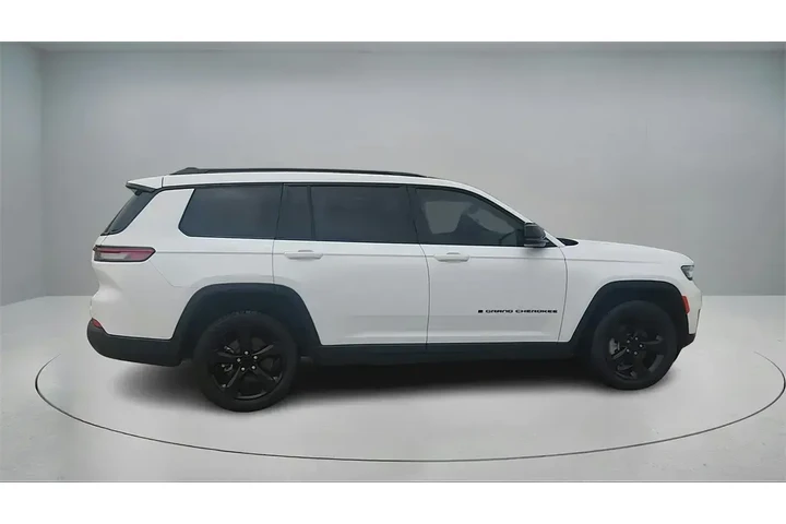 $24820 : Jeep Grand Cherokee L 2021 4 image 3