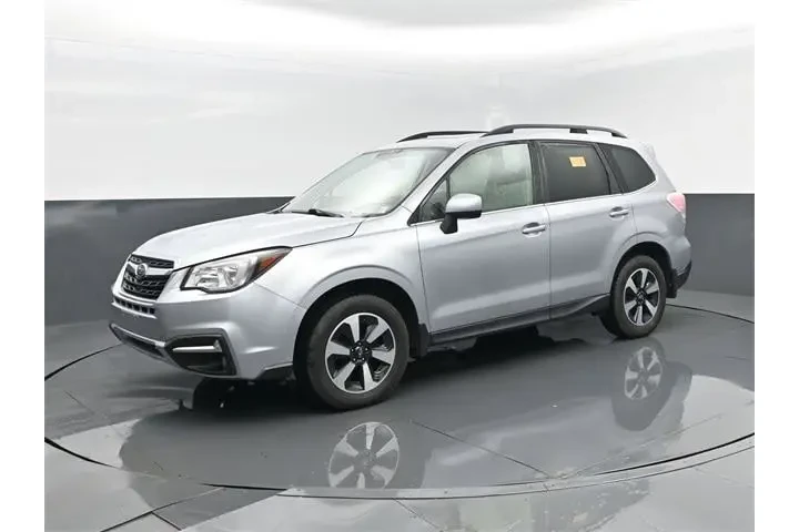 $14959 : Subaru Forester 2018 AWD 2.5 image 1