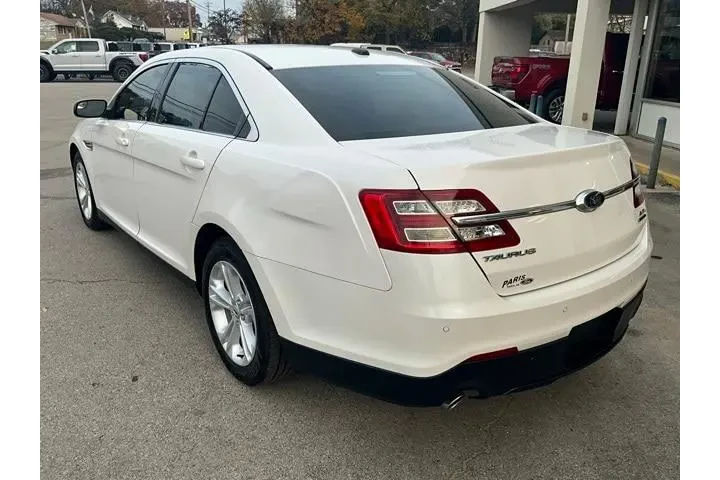 $15515 : Ford Taurus 2016 SEL 4dr Sed image 9