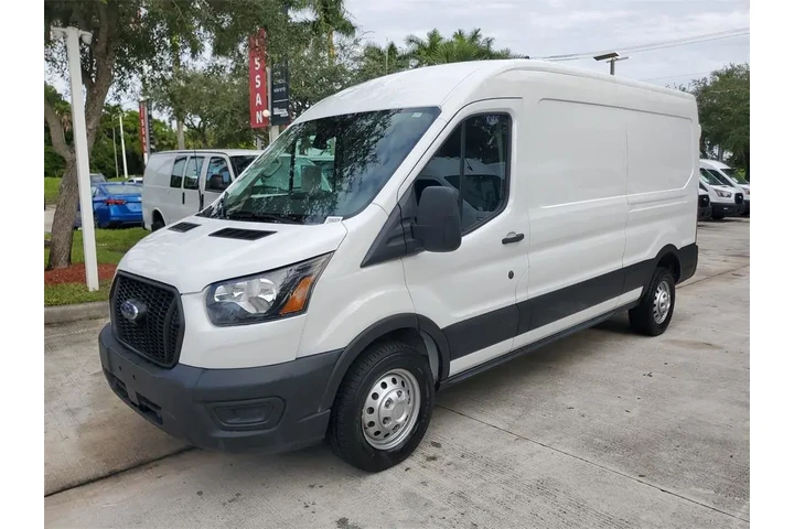 $35995 : Ford Transit 2023 AWD 250 3d image 3