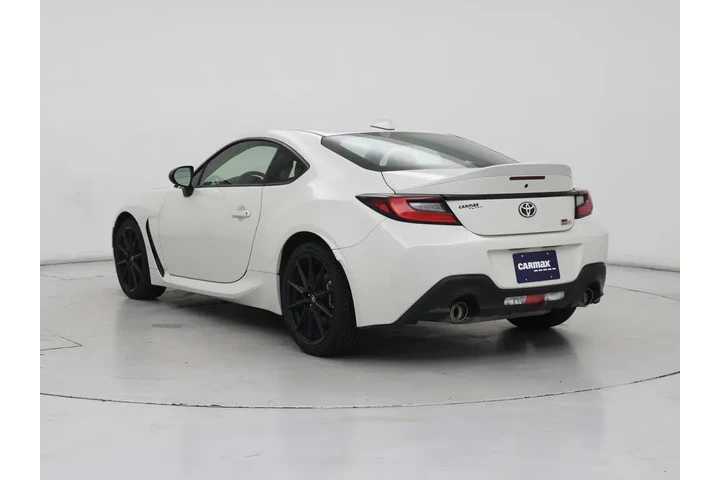 $31998 : Toyota GR86 2023 Premium 2dr image 2