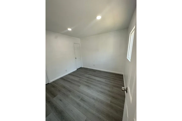 $1200 : Boyle Heights 2 Bed/ 1 Bath image 6