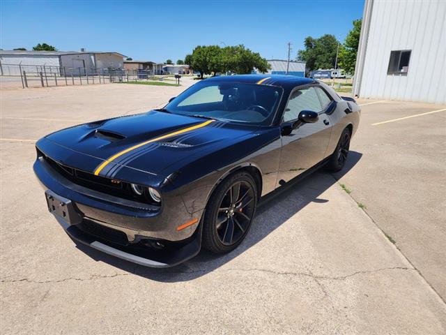 $32998 : 2022 Challenger image 1