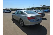 $19775 : Chevrolet Malibu 2024 LT 4dr thumbnail