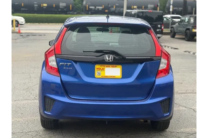 2015 Fit LX image 4
