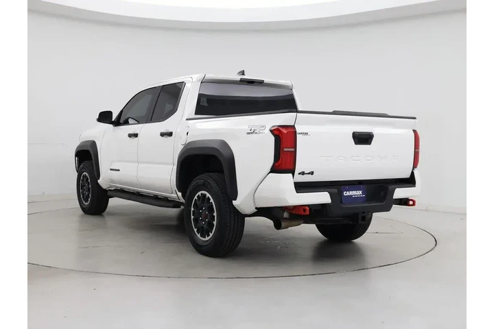$39998 : Toyota Tacoma 2024 4x4 TRD O image 2