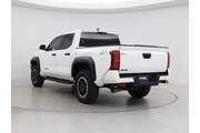 $39998 : Toyota Tacoma 2024 4x4 TRD O thumbnail