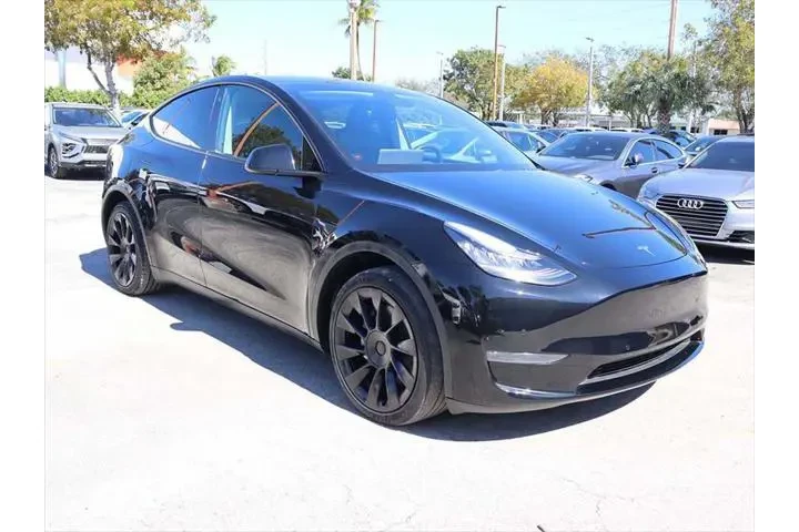 Tesla Model Y 2021 AWD Long image 2
