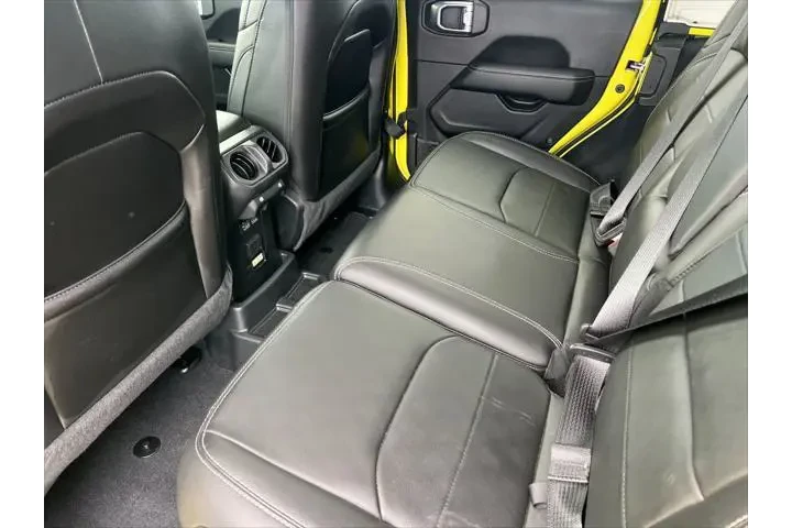 $28495 : Jeep Wrangler 2023 4x4 Sahar image 5