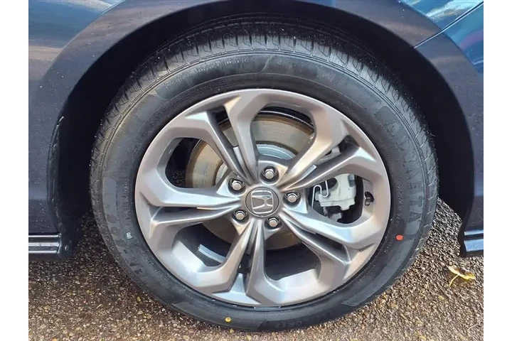 $26737 : Honda Accord Hybrid 2024 EX- image 8