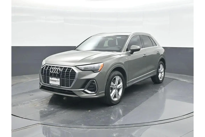 $23887 : Audi Q3 2021 AWD quattro S l image 1