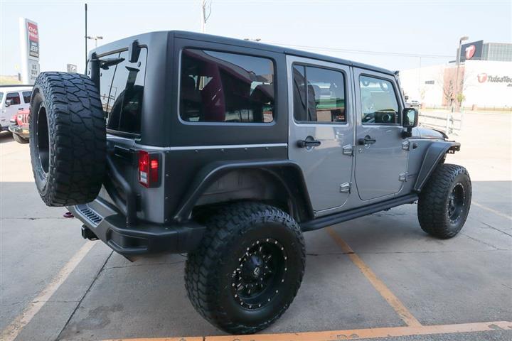 $32988 : 2016 Wrangler Unlimited Rubic image 5