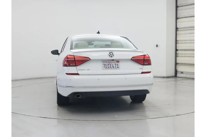 $13599 : Volkswagen Passat 2016 1.8T image 6