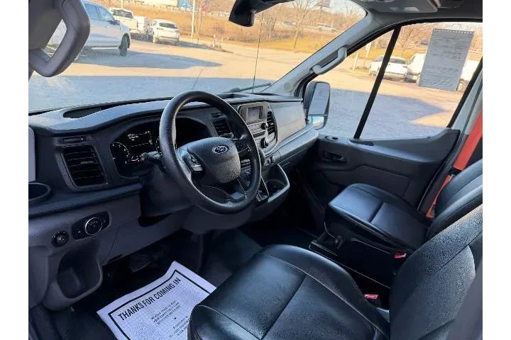 $31988 : Ford Transit 2020 150 3dr SW image 10