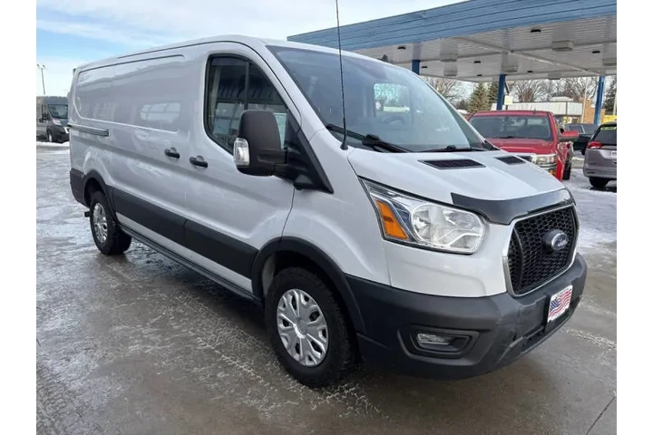 $21990 : 2022 Transit 250 image 5