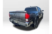 $31853 : Toyota Tacoma 2021 4x2 TRD O thumbnail