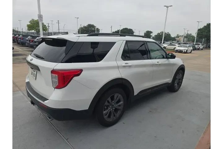 $30670 : Ford Explorer 2022 XLT 4dr S image 3