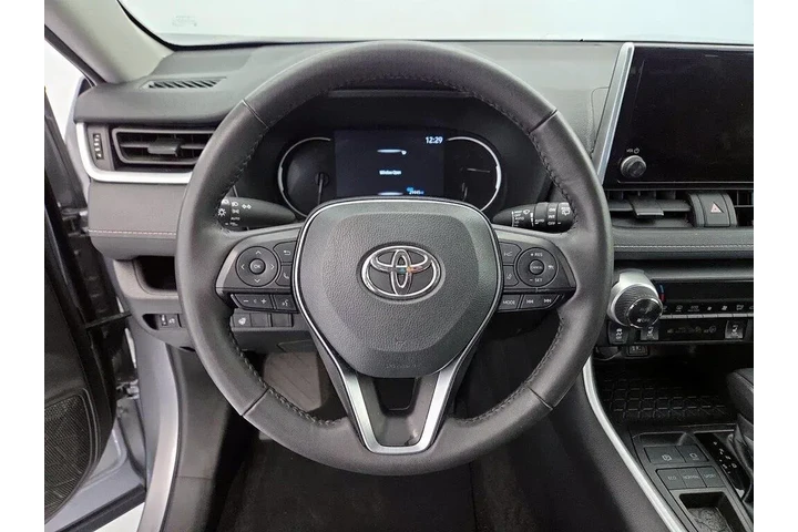 $29998 : Toyota RAV4 2025 XLE 4dr SUV image 10