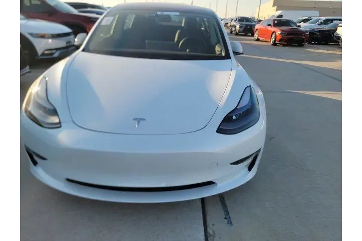 $26788 : Tesla Model 3 2023 4dr Sedan image 2