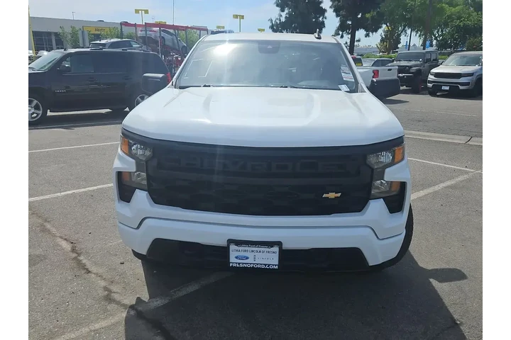 $30000 : Chevrolet Silverado 1500 202 image 4
