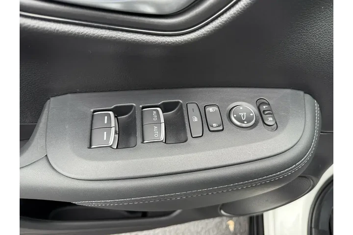 $29750 : Honda HR-V 2024 AWD EX-L 4dr image 10