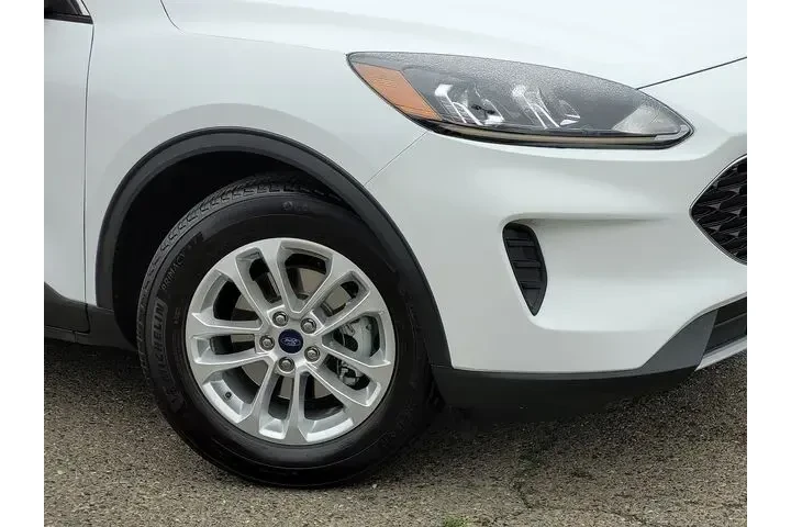 $19603 : Ford Escape 2022 SE 4dr SUV image 6