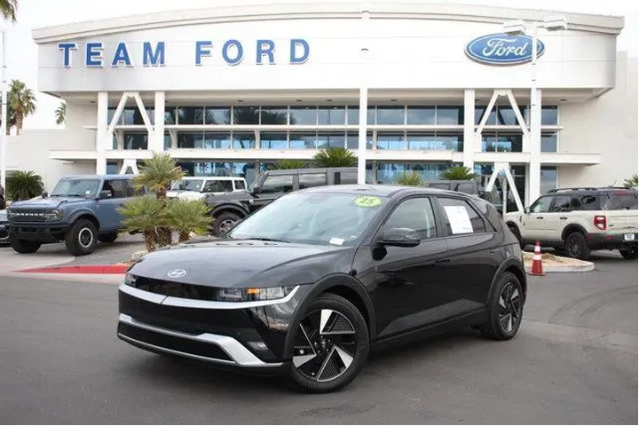 $31596 : Hyundai IONIQ 5 2025 SE Stan image 2