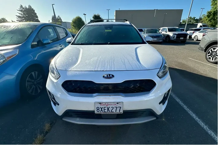 $15990 : Kia Niro Plug-In Hybrid 2021 image 2