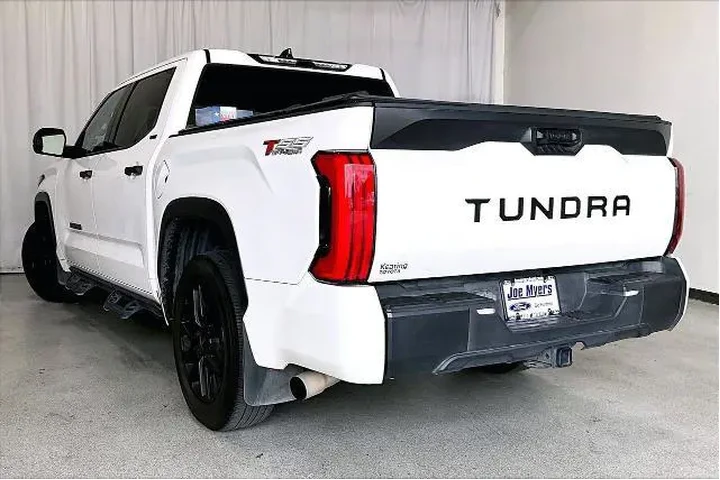 $33161 : Toyota Tundra 2022 4x2 SR5 4 image 5