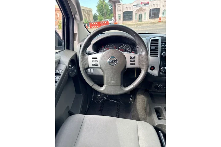 $11995 : 2014 Xterra S image 8