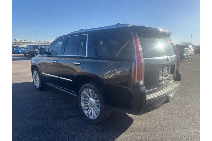 $28982 : Cadillac Escalade 2017 4x4 P image 5