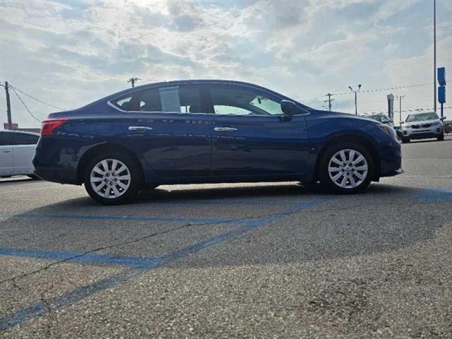 2018 Sentra image 3