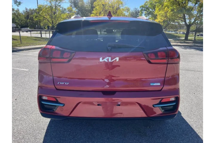 $11900 : 2022 Niro EV S image 7