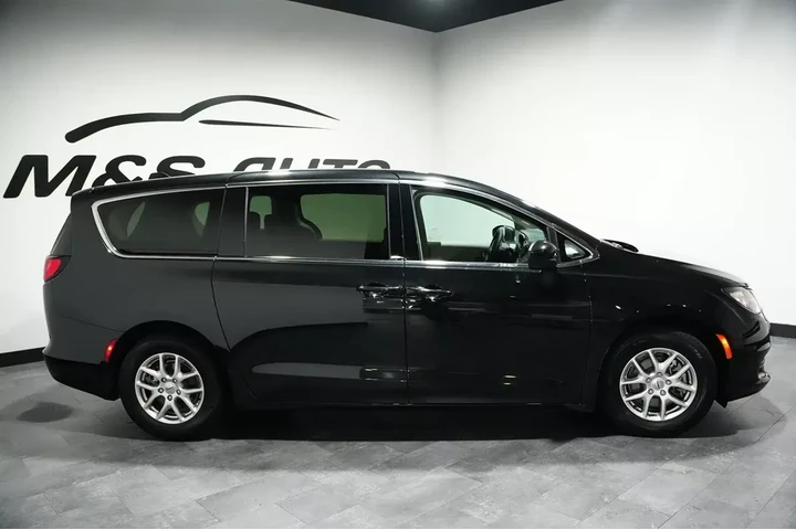 $21449 : 2023 Voyager LX image 4