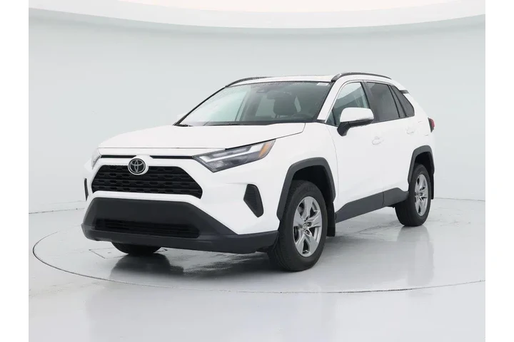$30998 : Toyota RAV4 2024 XLE 4dr SUV image 4