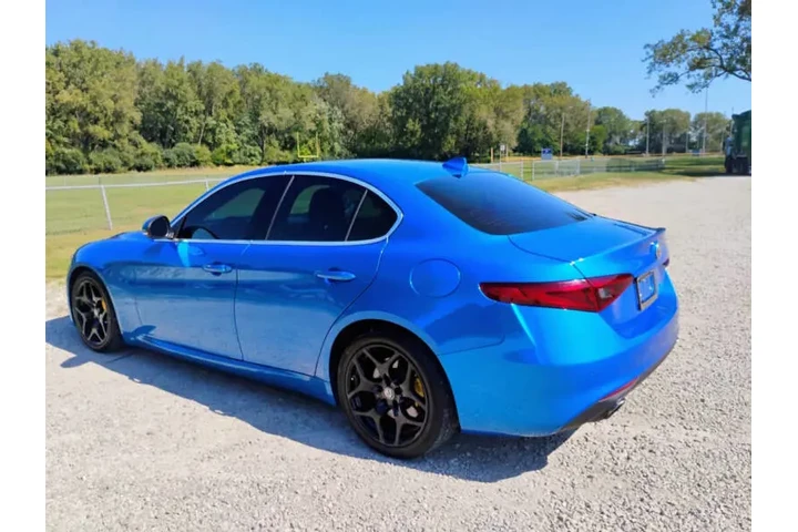 $16995 : 2019 Alfa Romeo Giulia image 5