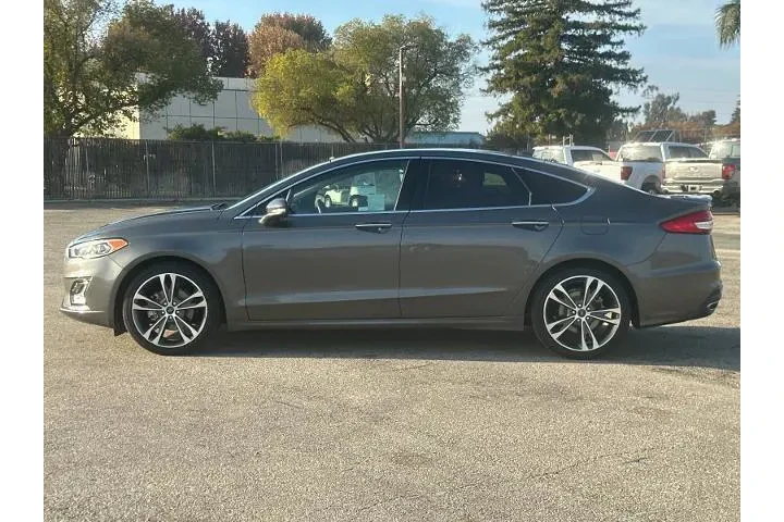 $17990 : Ford Fusion 2019 Titanium 4d image 6