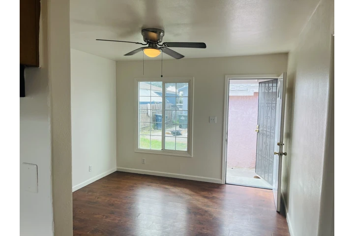 $2800 : 3 recámaras en southgate image 1