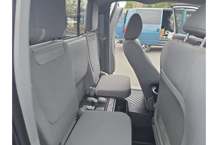 $18995 : Toyota Tacoma 2015 4x2 Base image 10