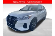 $16987 : Nissan Kicks 2023 SV 4dr Cro thumbnail