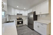 $1875 : 2 Bedroom Apt in Vermont Ave thumbnail